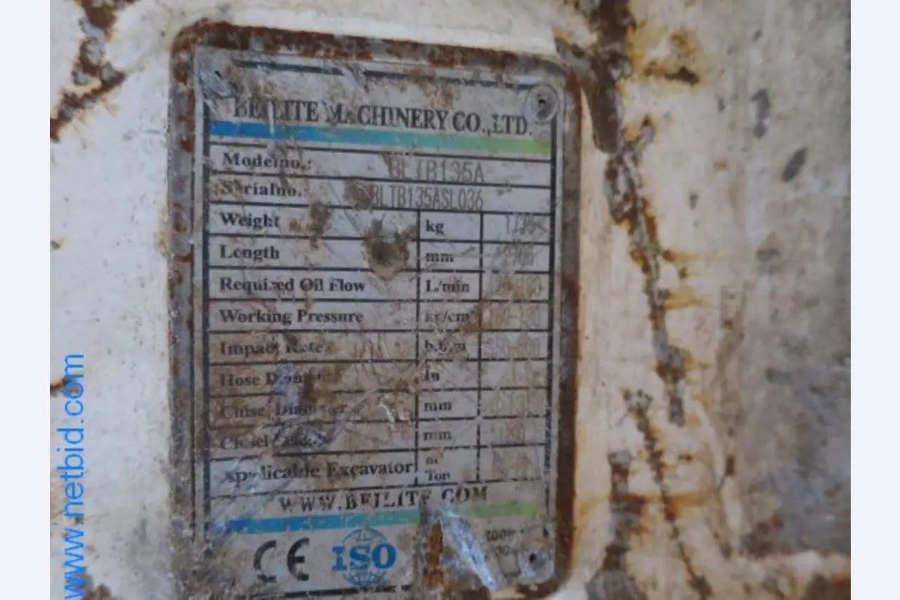 Implementos para maquinaria de construcción-5