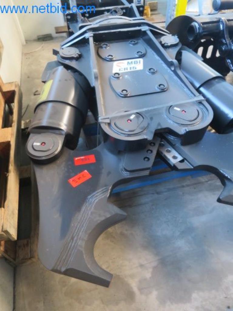 Anbaugeräte für Baumaschinen-1