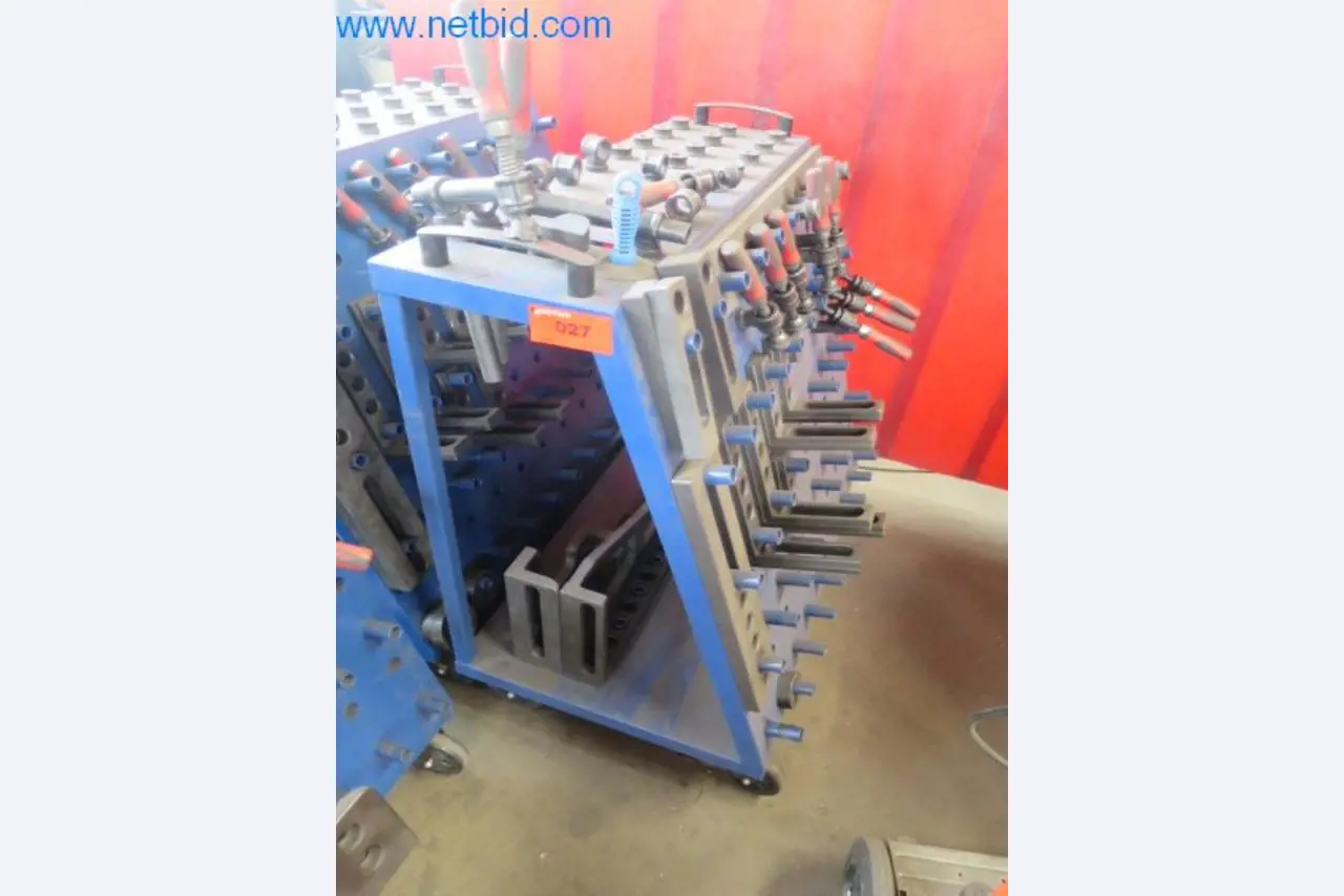 Anbaugeräte für Baumaschinen-2