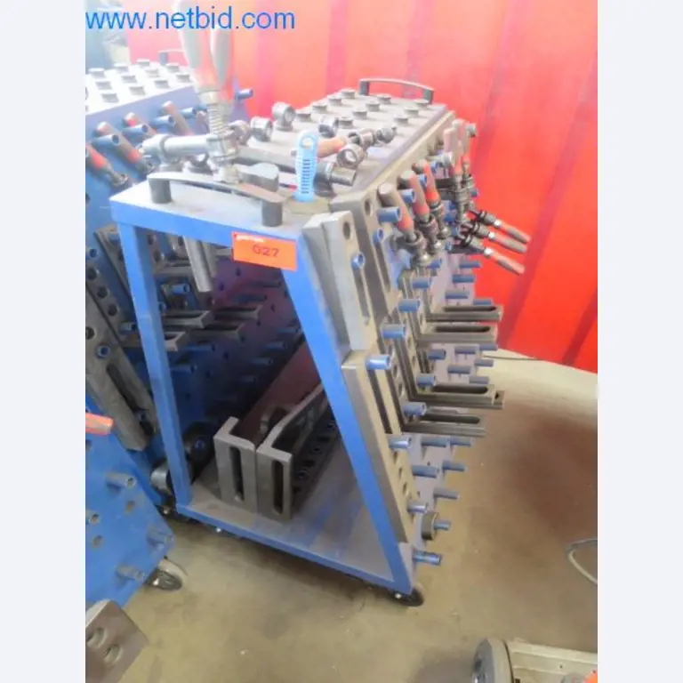 Anbaugeräte für Baumaschinen-2