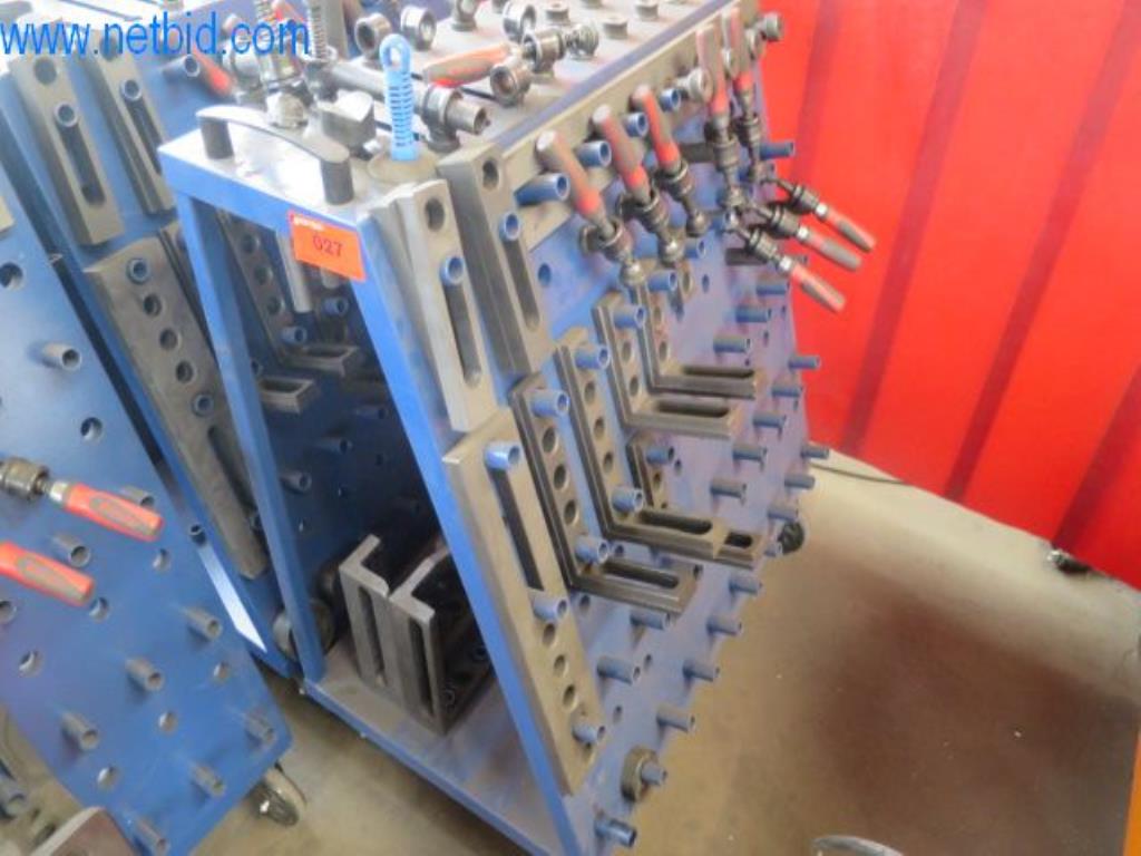 Anbaugeräte für Baumaschinen-1