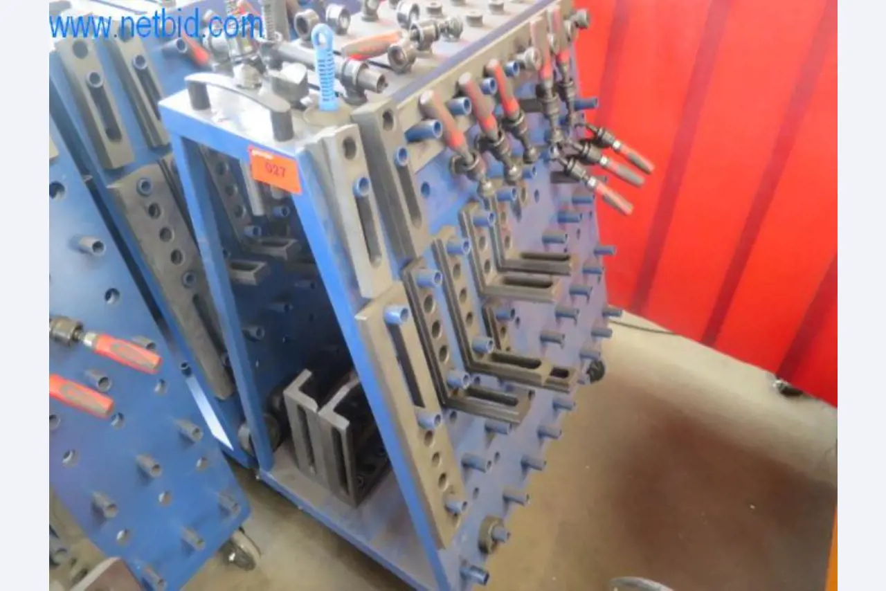 Anbaugeräte für Baumaschinen-1