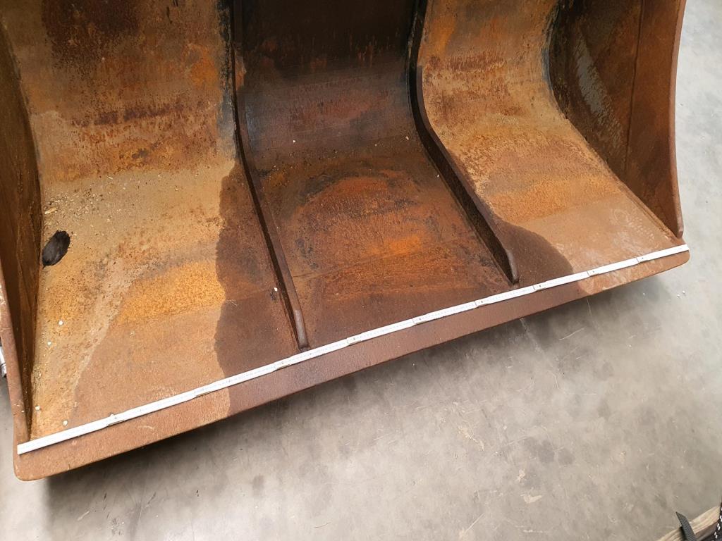 Osprzęt do maszyn budowlanych-3