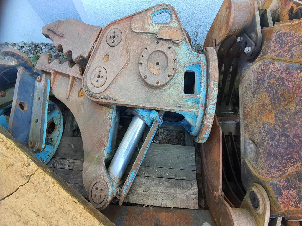 Osprzęt do maszyn budowlanych-1