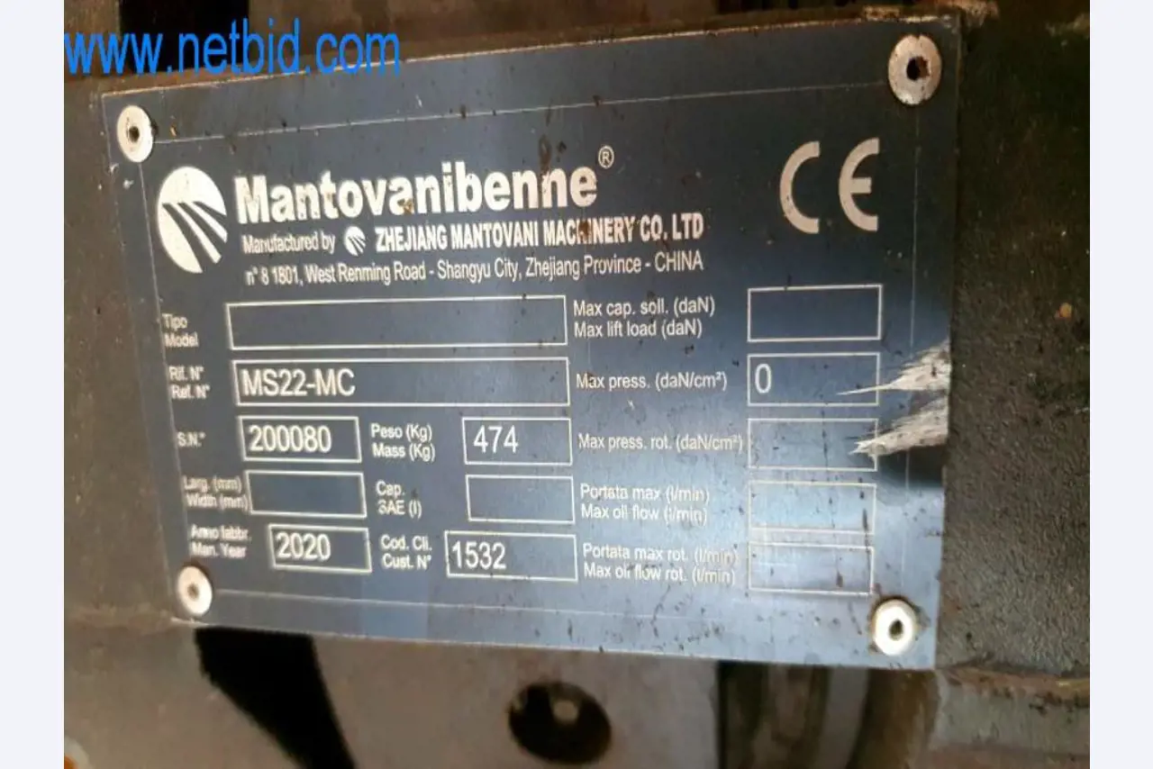 Anbaugeräte für Baumaschinen-2
