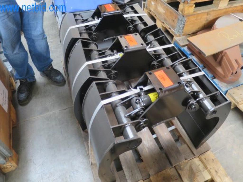 Anbaugeräte für Baumaschinen-1