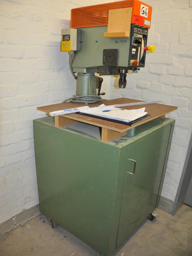 Tischlereimaschinen aus der Lehrwerkstatt einer beruflichen Schule-1