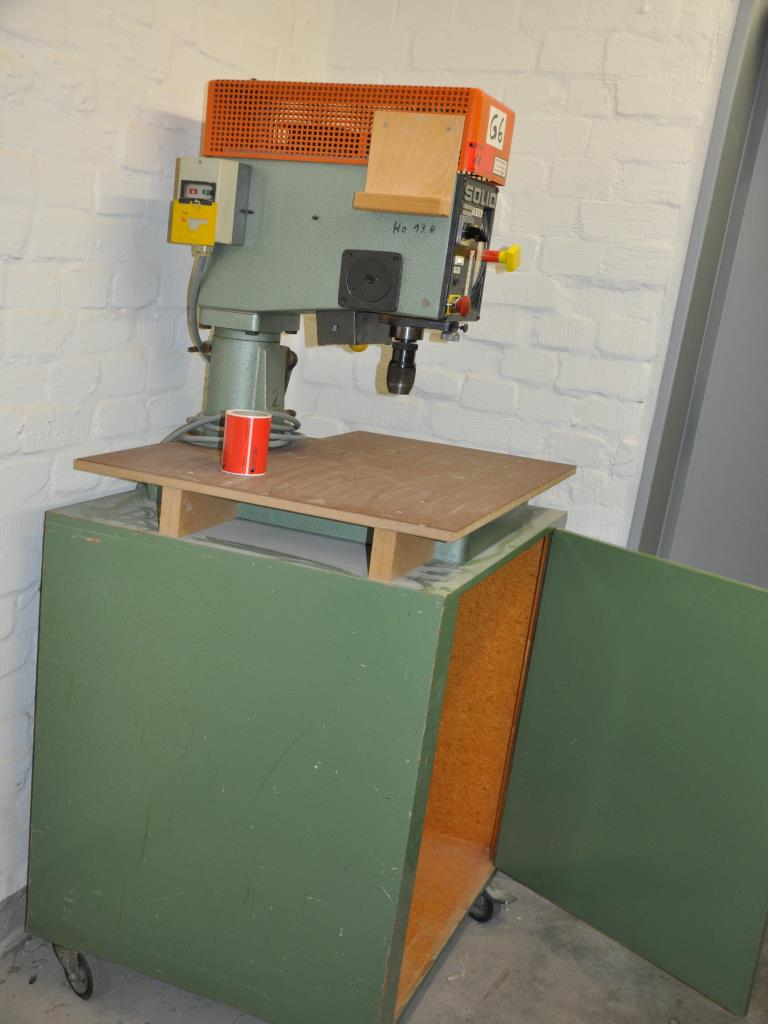 Tischlereimaschinen aus der Lehrwerkstatt einer beruflichen Schule-3