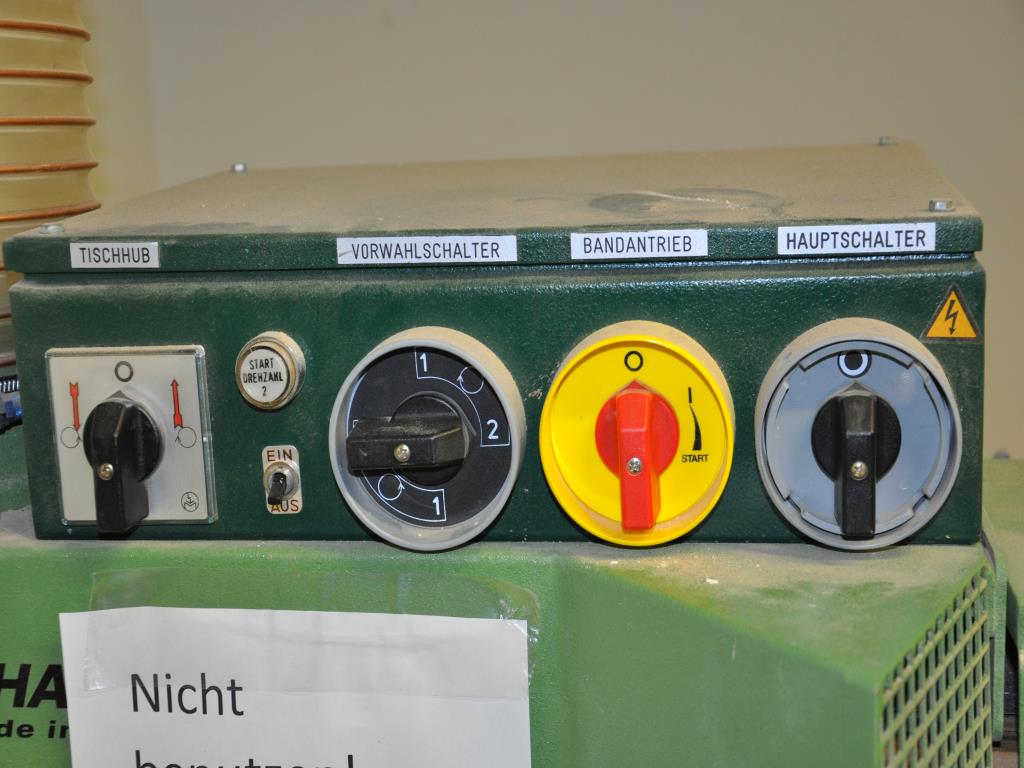 Tischlereimaschinen aus der Lehrwerkstatt einer beruflichen Schule-4