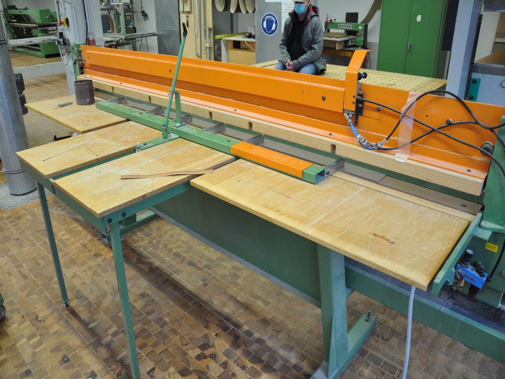 Máquinas de carpintaria da oficina de formação de uma escola profissional-6