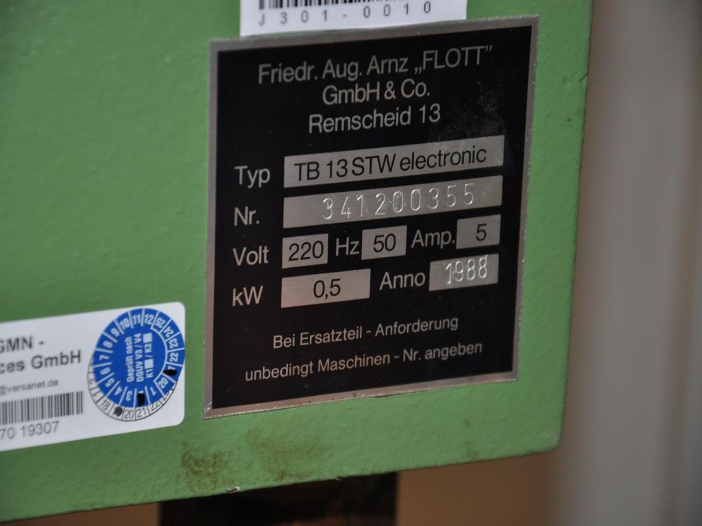 Tischlereimaschinen aus der Lehrwerkstatt einer beruflichen Schule-2