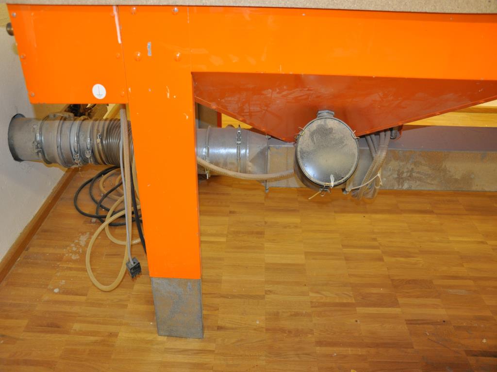 Tischlereimaschinen aus der Lehrwerkstatt einer beruflichen Schule-2