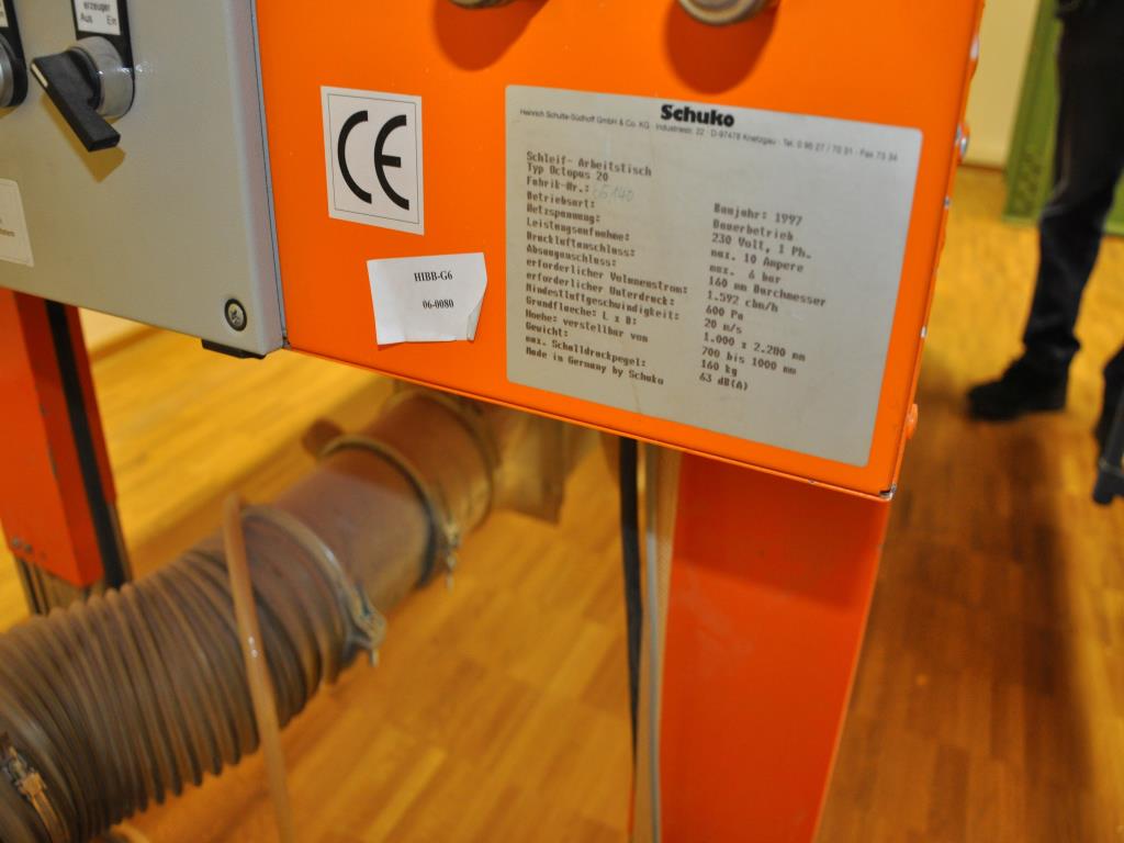 Tischlereimaschinen aus der Lehrwerkstatt einer beruflichen Schule-4