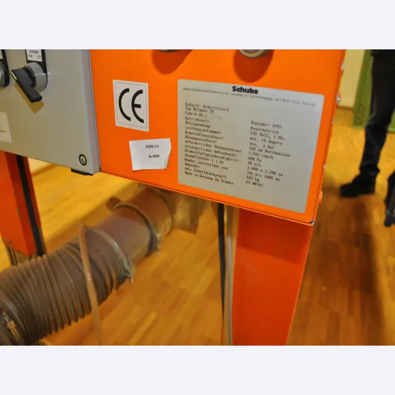 Tischlereimaschinen aus der Lehrwerkstatt einer beruflichen Schule-4