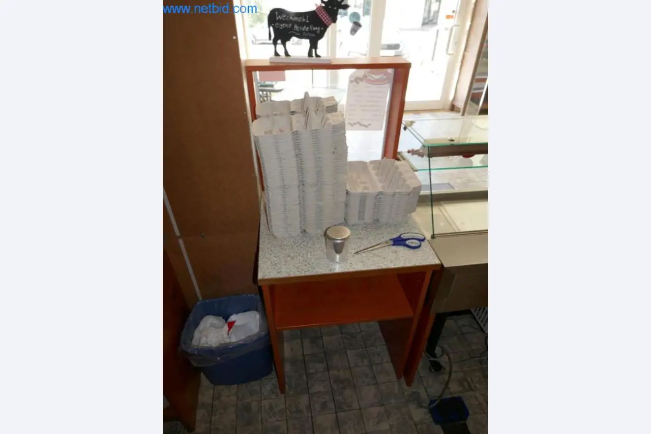 Bäckereiausstattung, Bäckereimaschinen, Fahrzeuge-6