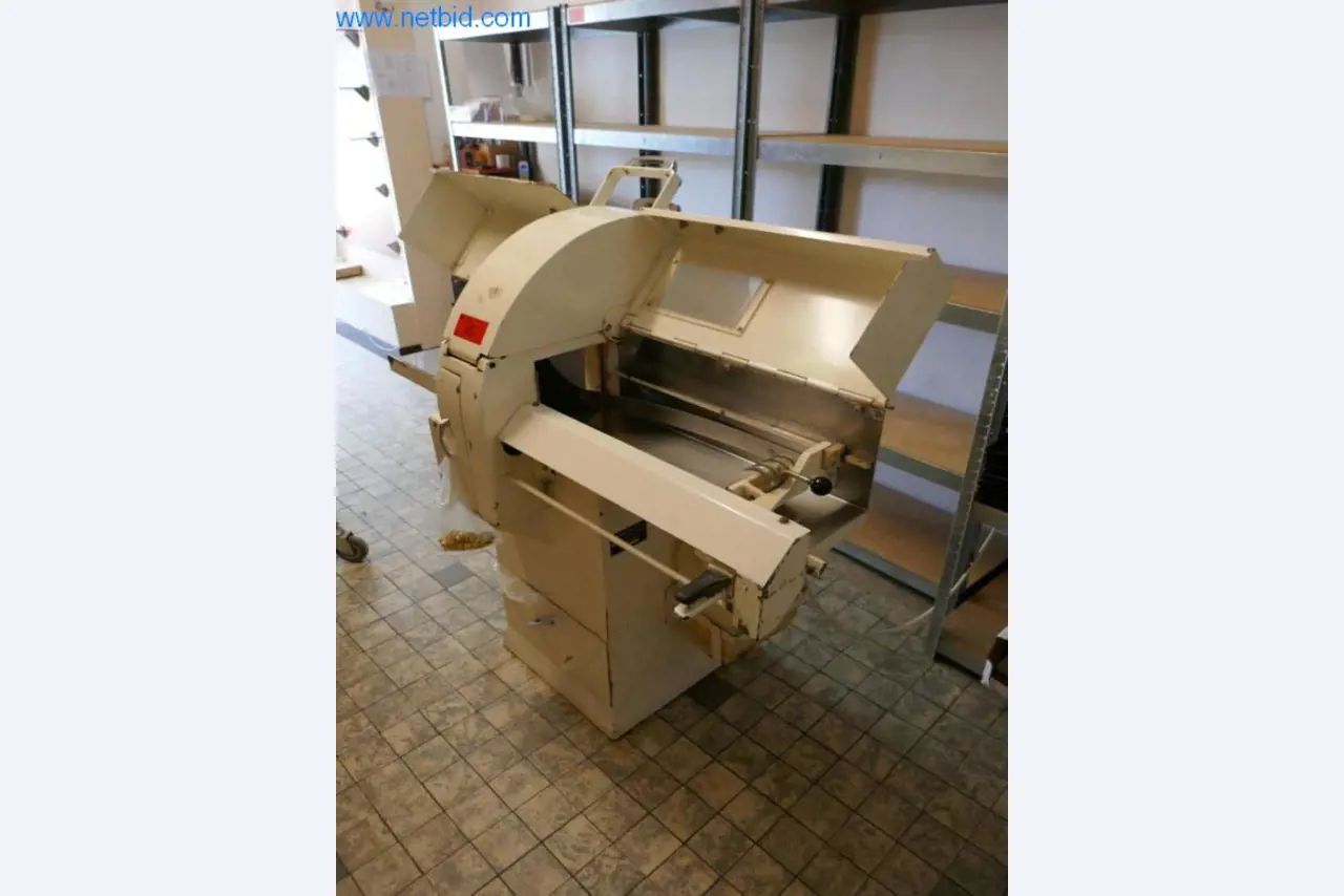 Bäckereiausstattung, Bäckereimaschinen, Fahrzeuge-2