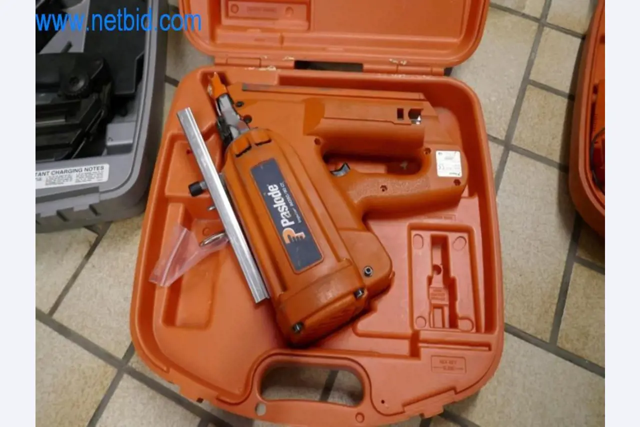 Maschinen, Warenvorräte und Montagematerial einer Dackdeckerei-4