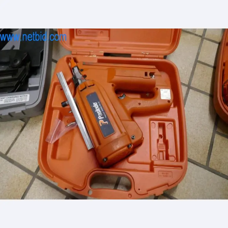 Maschinen, Warenvorräte und Montagematerial einer Dackdeckerei-4