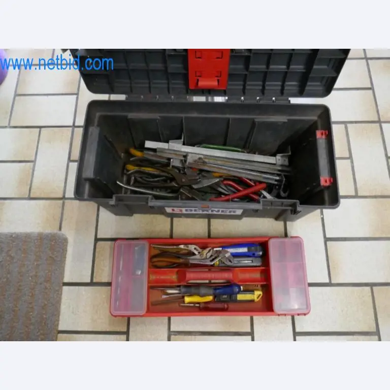 Maschinen, Warenvorräte und Montagematerial einer Dackdeckerei-1