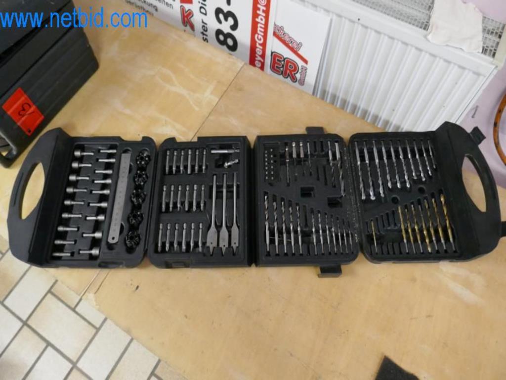 Maschinen, Warenvorräte und Montagematerial einer Dackdeckerei-2