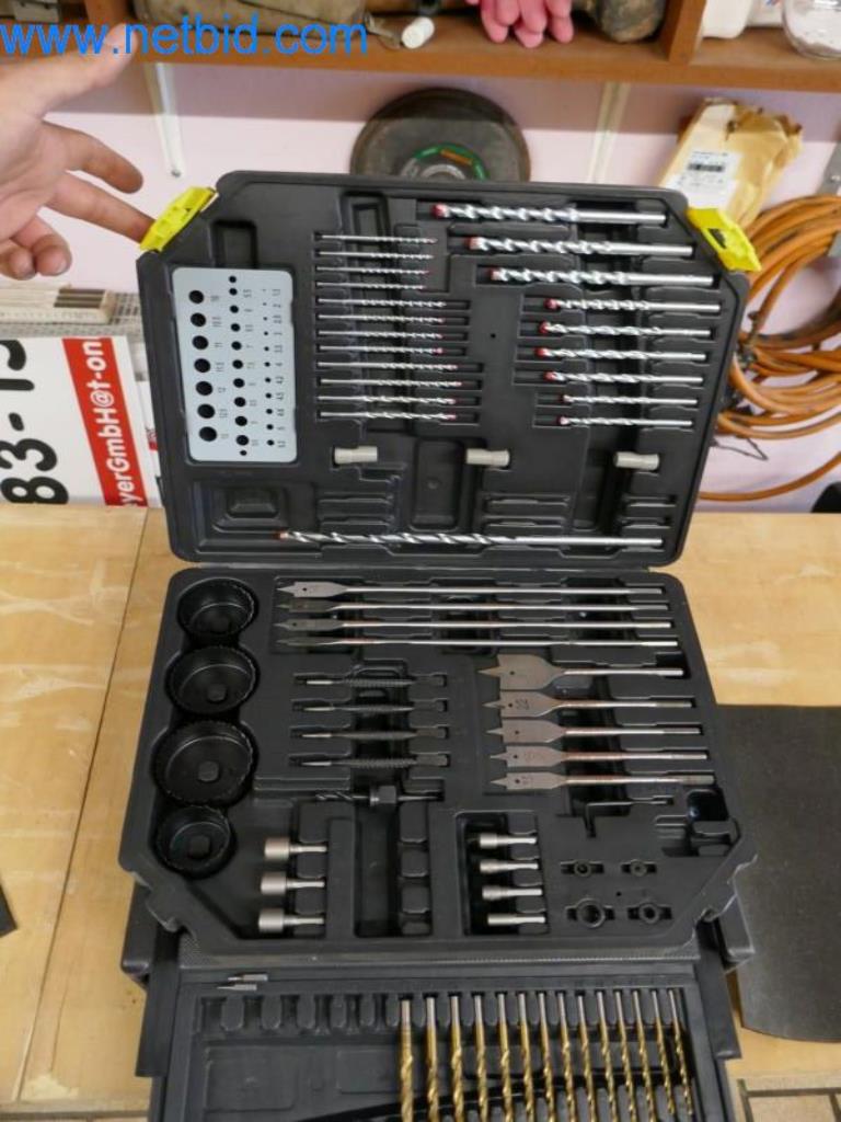 Maschinen, Warenvorräte und Montagematerial einer Dackdeckerei-3