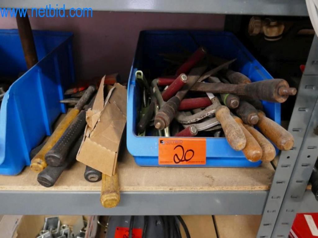 Maschinen, Warenvorräte und Montagematerial einer Dackdeckerei-2