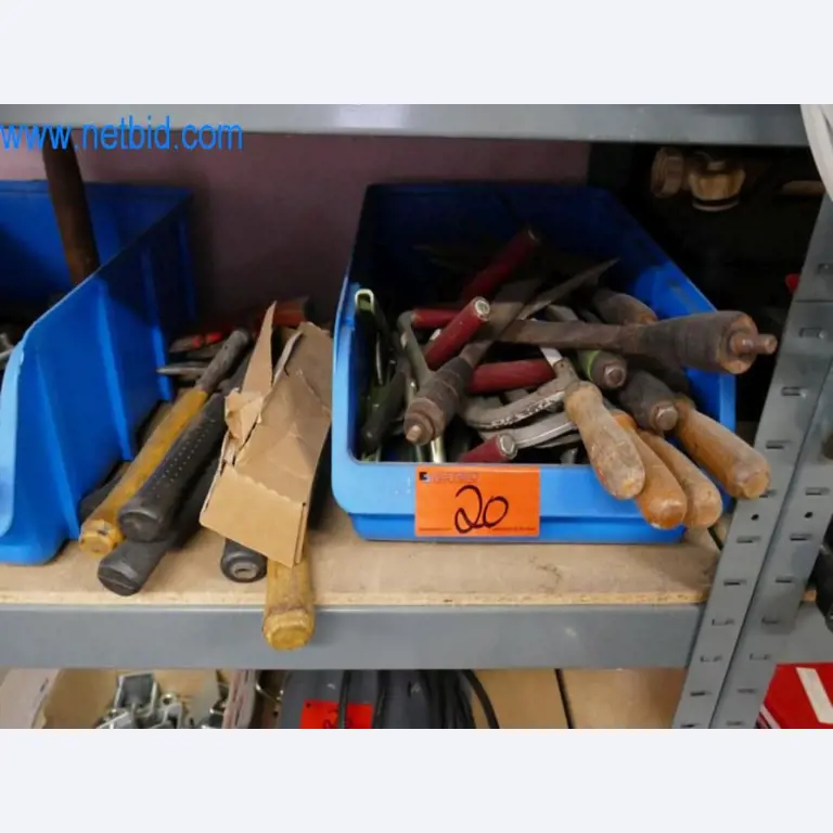 Maschinen, Warenvorräte und Montagematerial einer Dackdeckerei-2