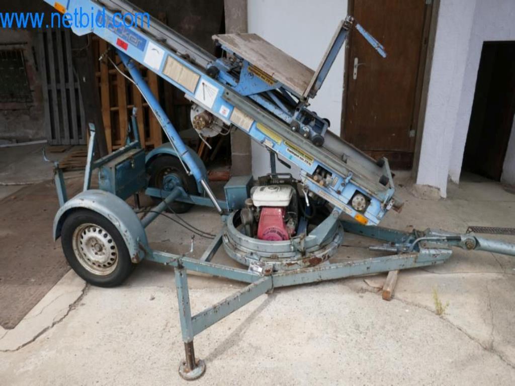 Maquinaria, existencias y materiales de montaje de una empresa de tejados-2