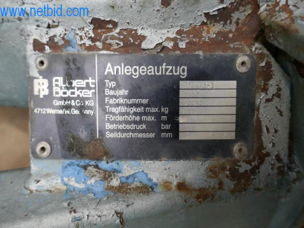 Maquinaria, existencias y materiales de montaje de una empresa de tejados-6