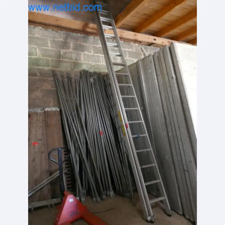 Stroje, zásoby a montážní materiál pokrývačské firmy-1