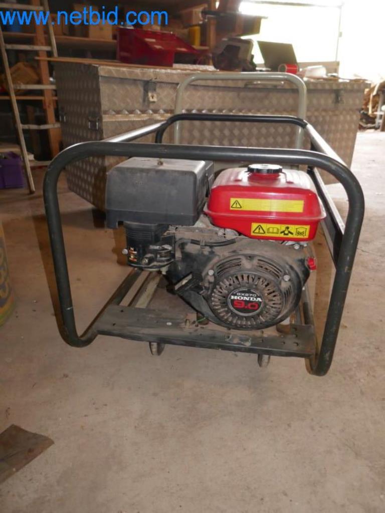 Maschinen, Warenvorräte und Montagematerial einer Dackdeckerei-2