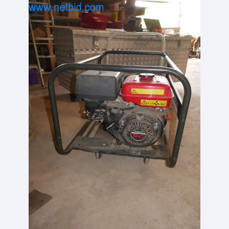 Stroji, zaloge in montažni material podjetja za strešne kritine-2