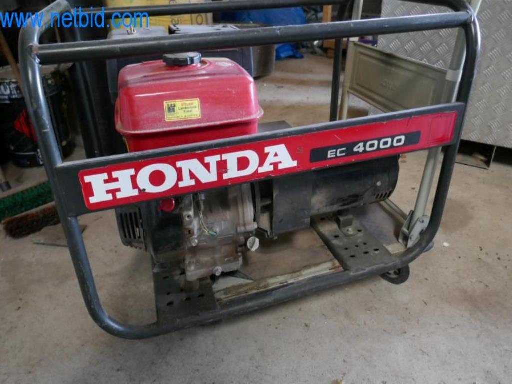 Maschinen, Warenvorräte und Montagematerial einer Dackdeckerei-3