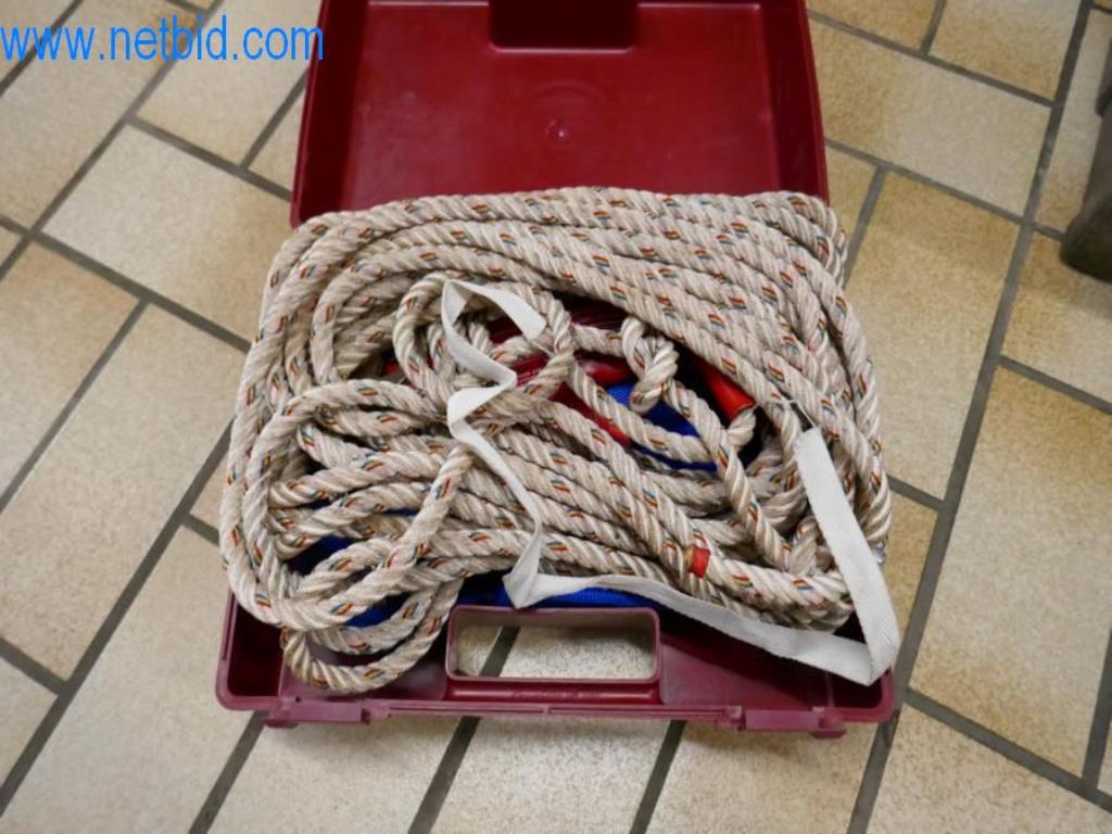 Maschinen, Warenvorräte und Montagematerial einer Dackdeckerei-4