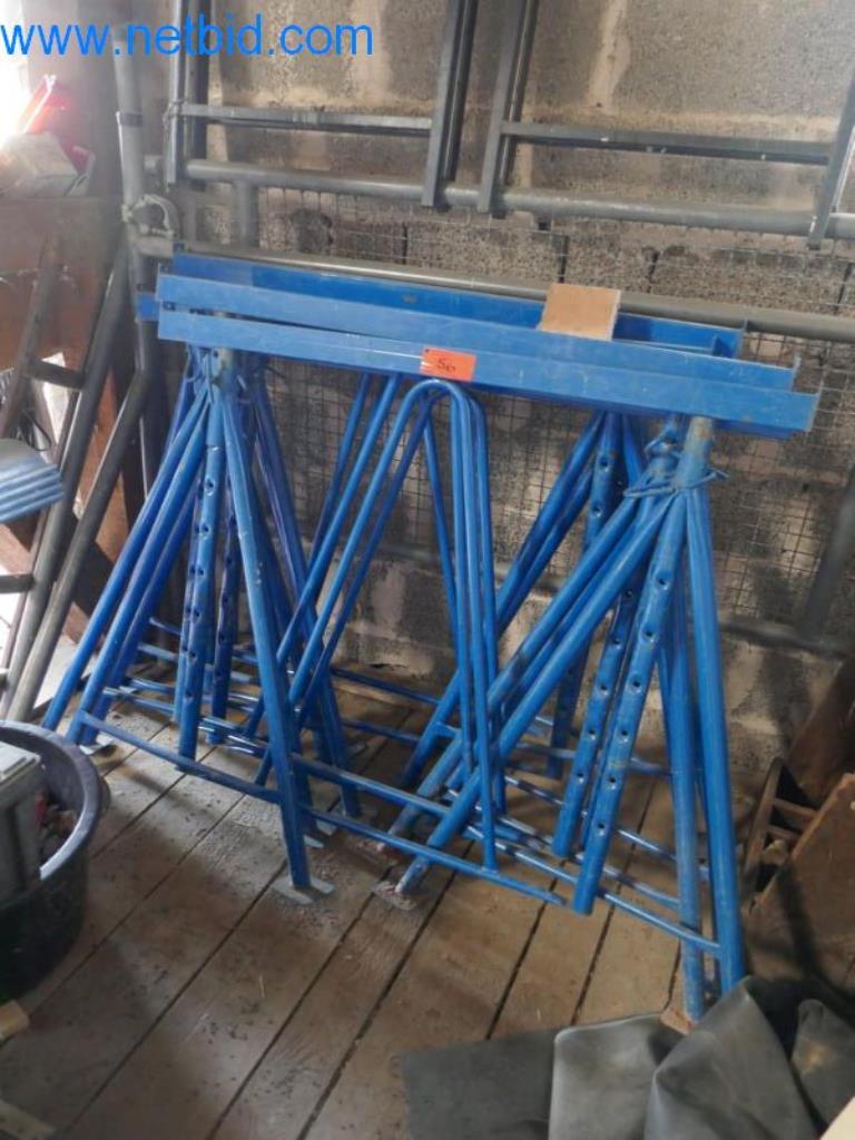 Maquinaria, existencias y materiales de montaje de una empresa de tejados-1