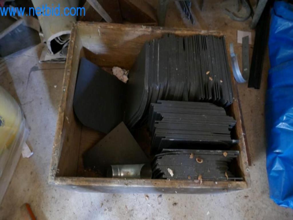 Machines, stocks de marchandises et matériel de montage d'une entreprise de couverture en tuiles-3