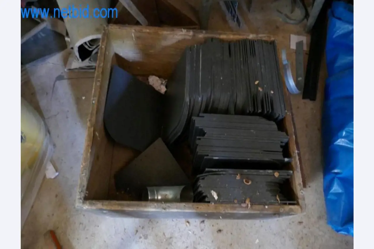 Maschinen, Warenvorräte und Montagematerial einer Dackdeckerei-3