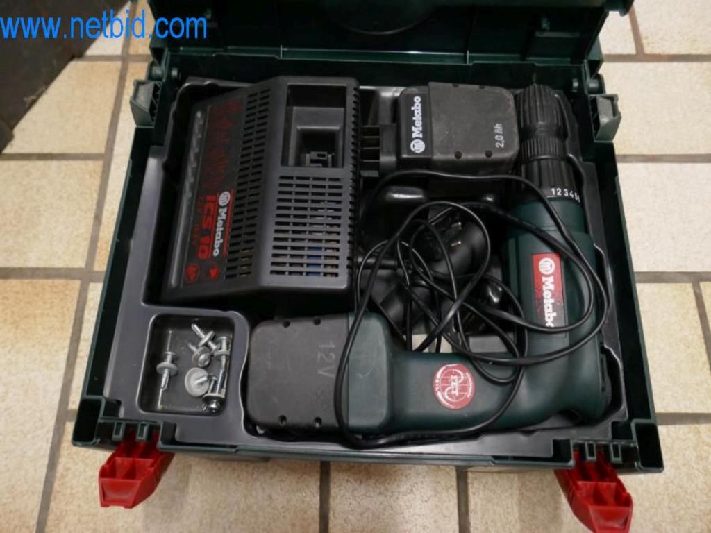 Maquinaria, existencias y materiales de montaje de una empresa de tejados-6