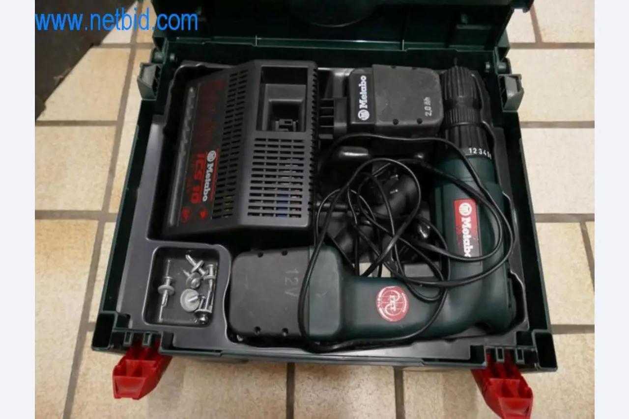 Maschinen, Warenvorräte und Montagematerial einer Dackdeckerei-6