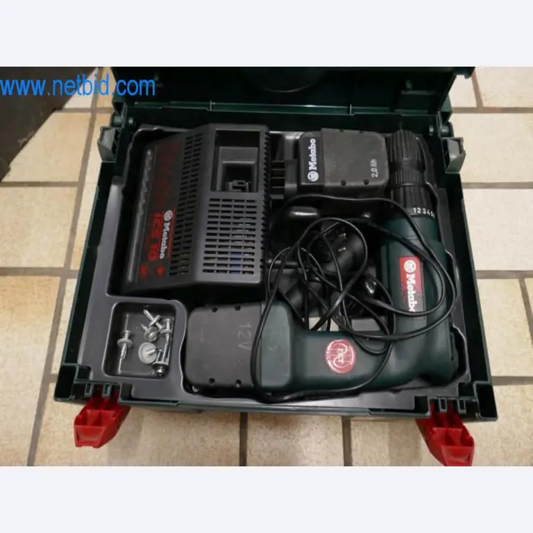 Maschinen, Warenvorräte und Montagematerial einer Dackdeckerei-6