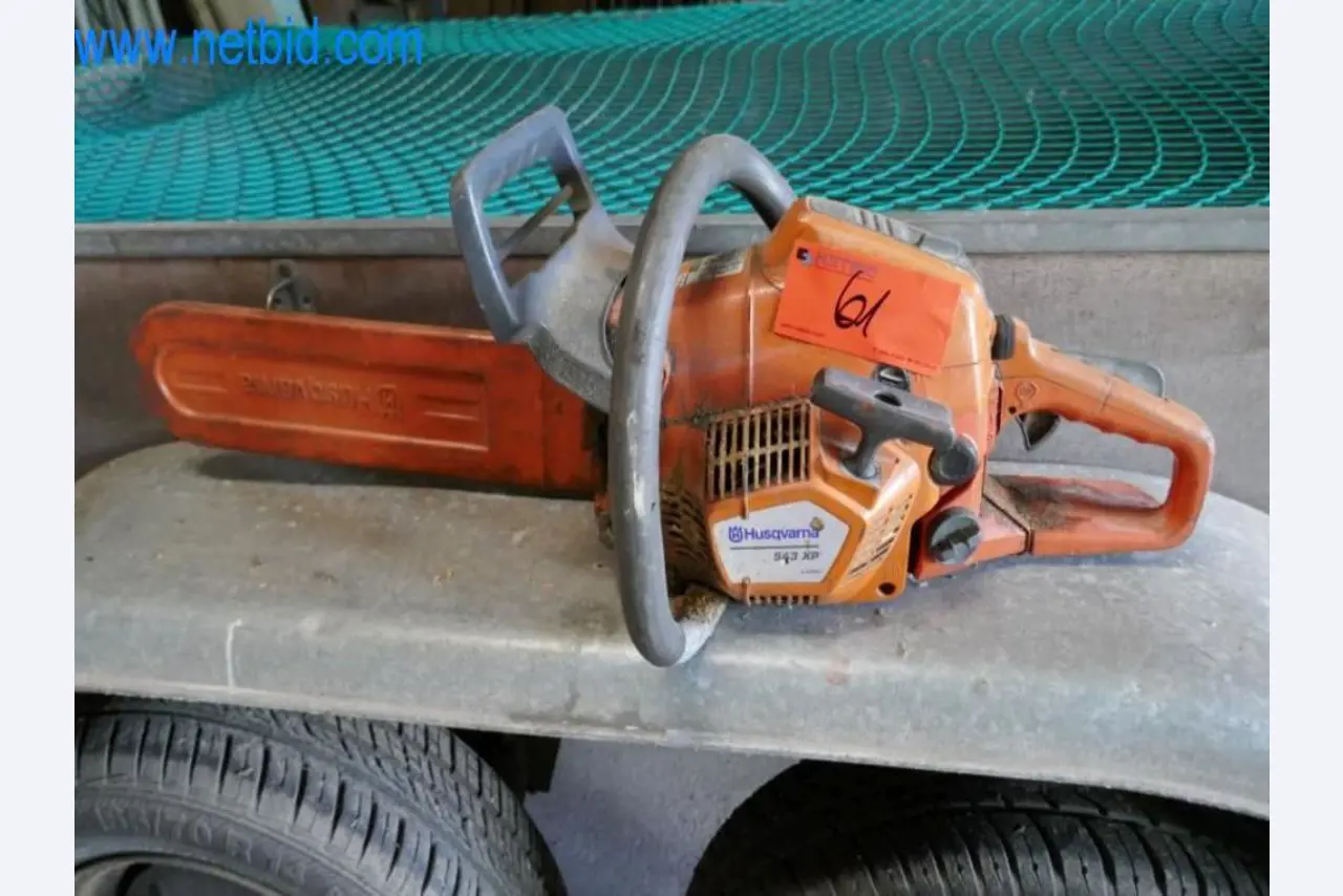 Maschinen, Warenvorräte und Montagematerial einer Dackdeckerei-1