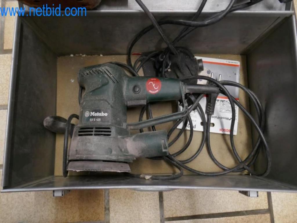 Stroje, zásoby a montážní materiál pokrývačské firmy-6