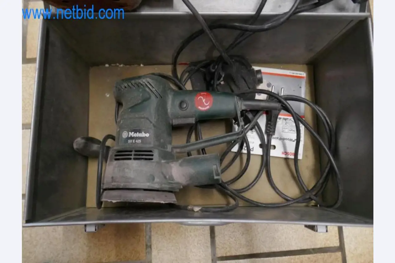 Maschinen, Warenvorräte und Montagematerial einer Dackdeckerei-6