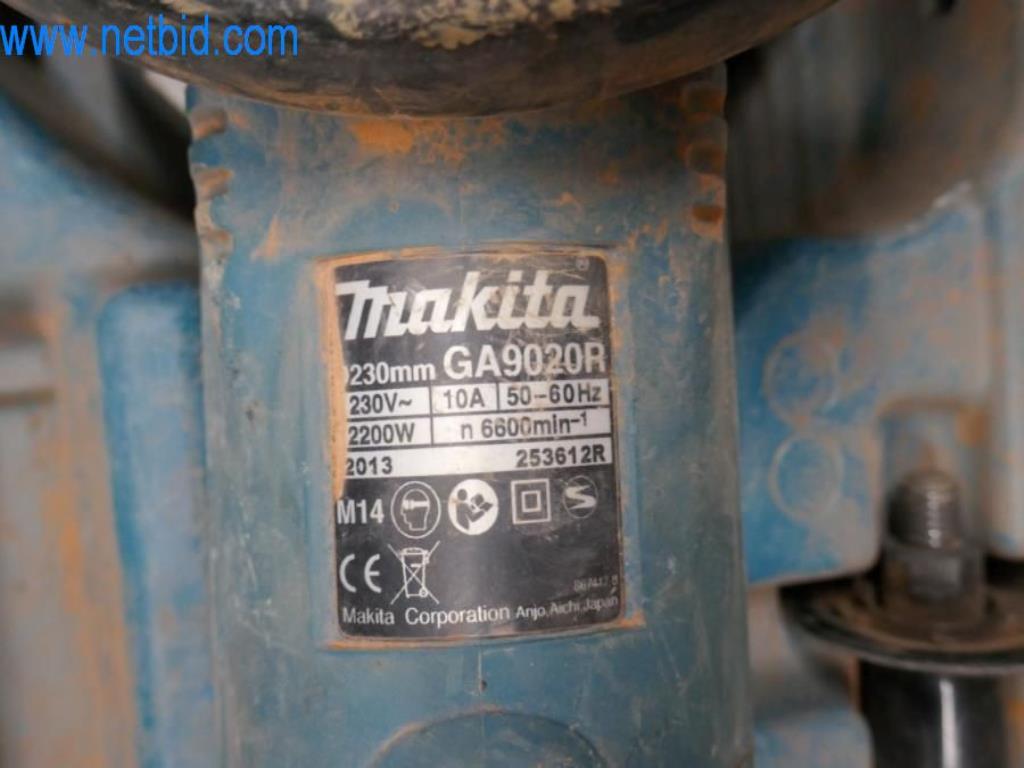 Stroje, zásoby a montážní materiál pokrývačské firmy-2