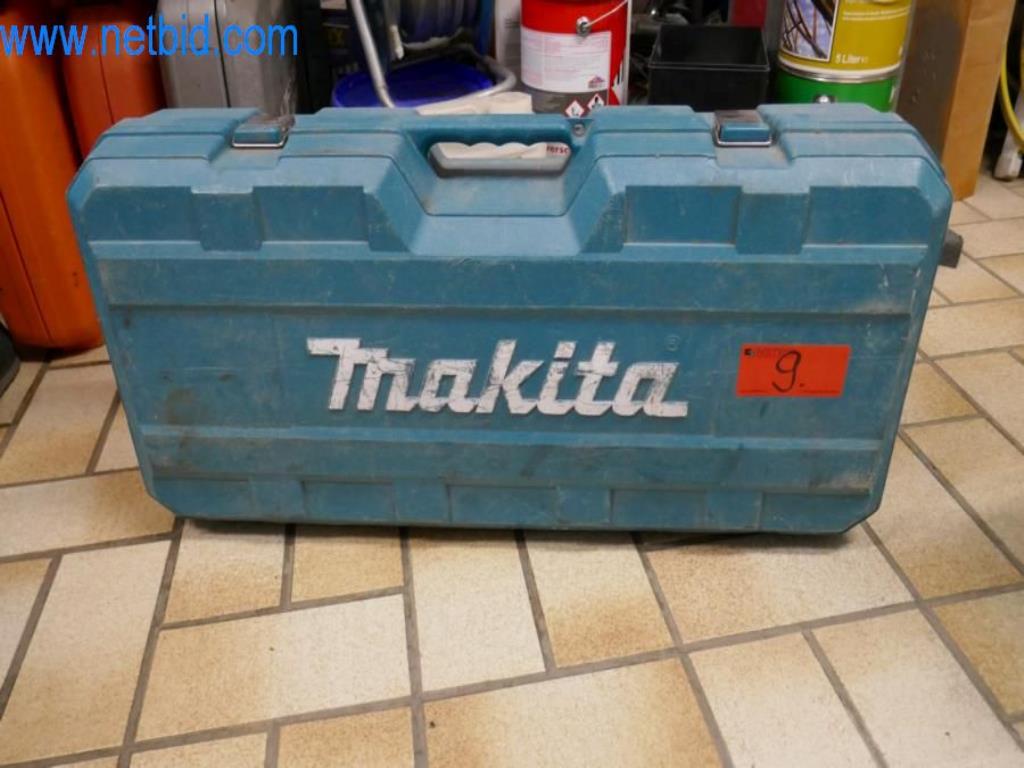 Stroje, zásoby a montážní materiál pokrývačské firmy-3