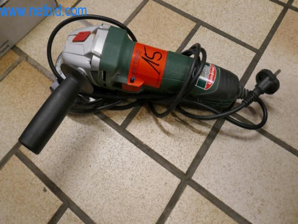 Stroje, zásoby a montážní materiál pokrývačské firmy-5