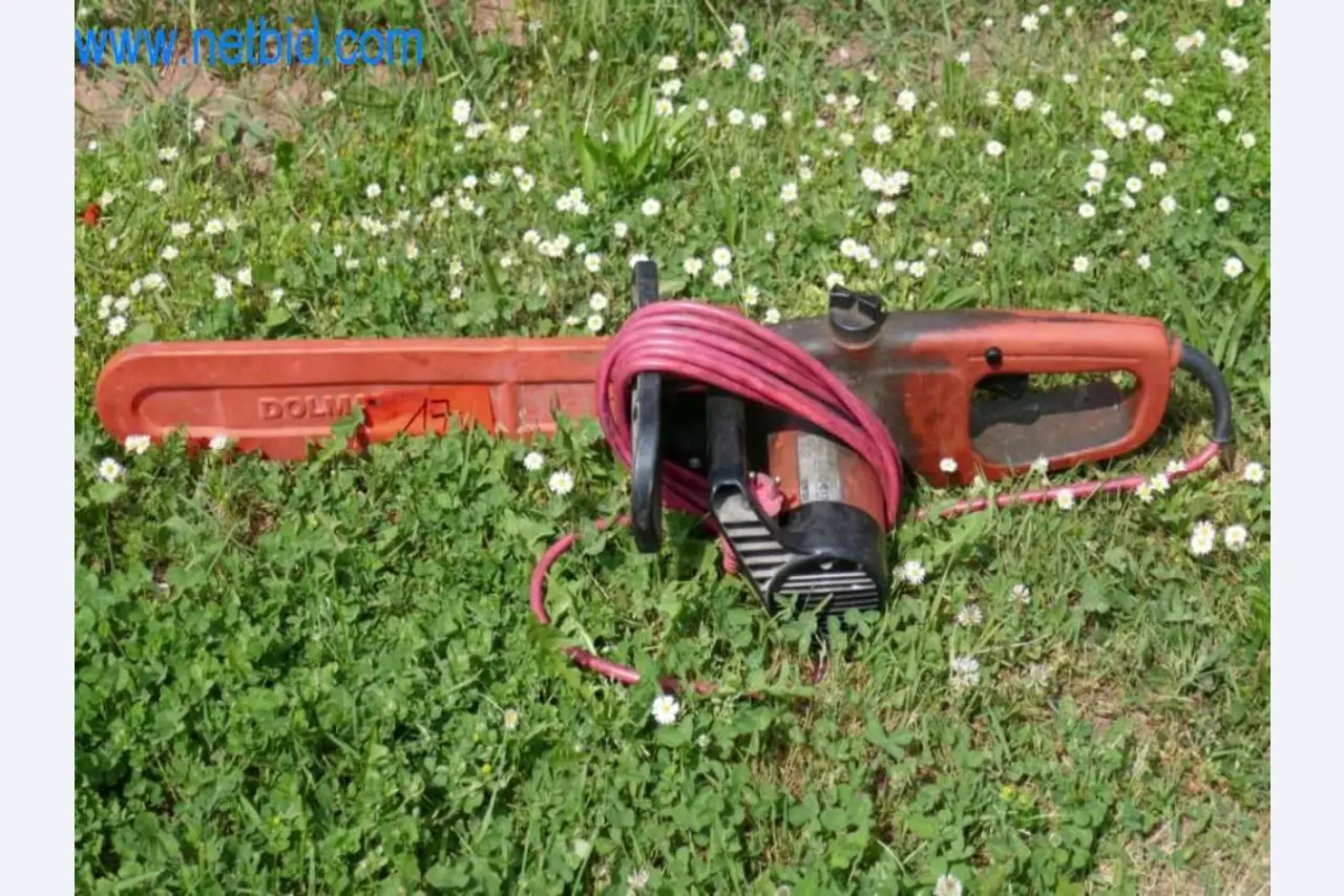 Stroje, zásoby a montážní materiál pokrývačské firmy-3