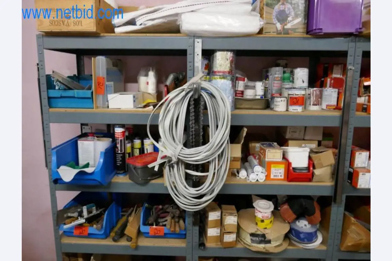 Maschinen, Warenvorräte und Montagematerial einer Dackdeckerei-1