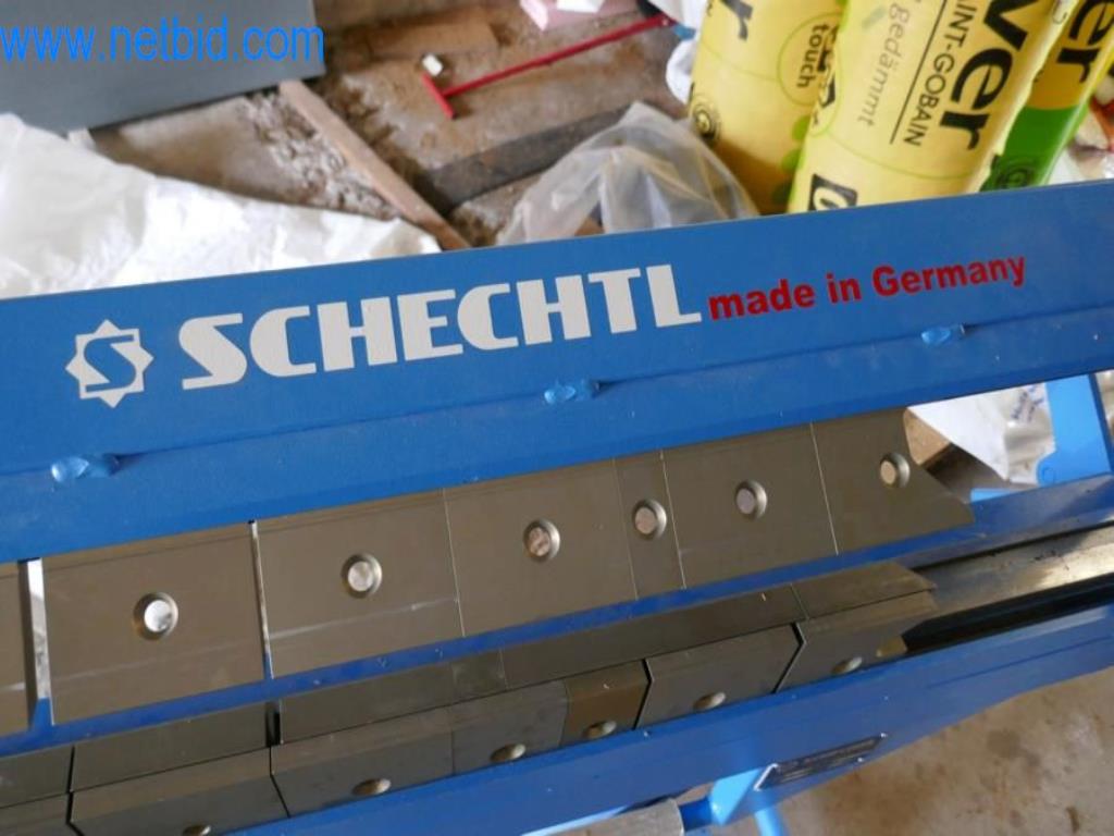 Maquinaria, existencias y materiales de montaje de una empresa de tejados-2