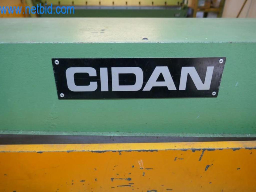 Maszyny, zapasy i materiały montażowe firmy dekarskiej-2